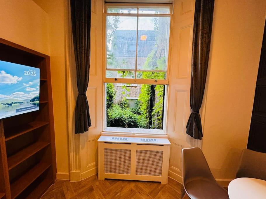 Trio'S Haven In Portebello Road London Exterior foto